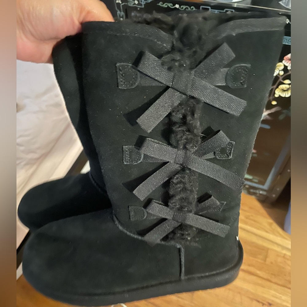 Black Koolaburra UGG boots